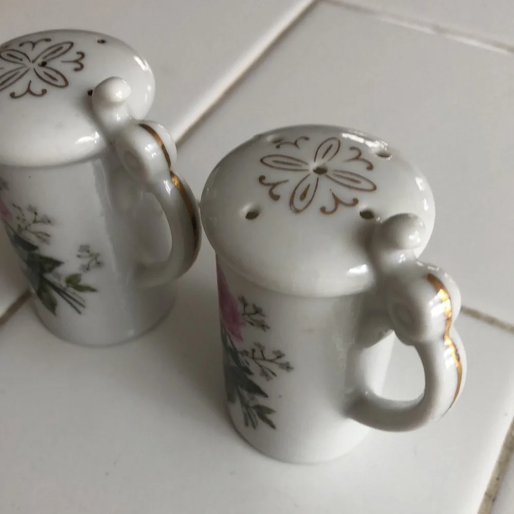 unknown vintage floral
